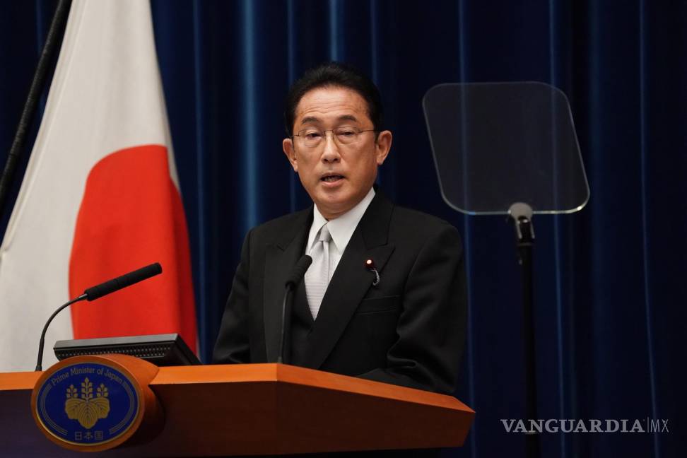 $!Fumio Kishida, primer ministro de Japón, habla durante una conferencia de prensa en la residencia oficial del primer ministro en Tokio, Japón. EFE/EPA/Toru Hanai