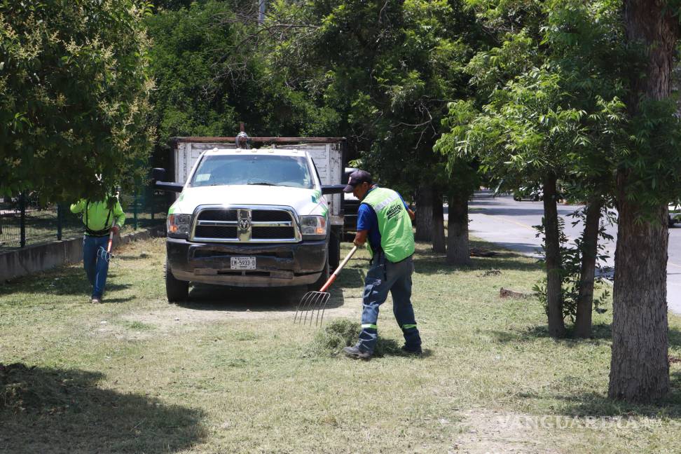 $!Las labores se llevaron a cabo sobre el bulevar Jesús Valdés Sánchez, entre Nazario Ortiz Garza y periférico Luis Echeverría.
