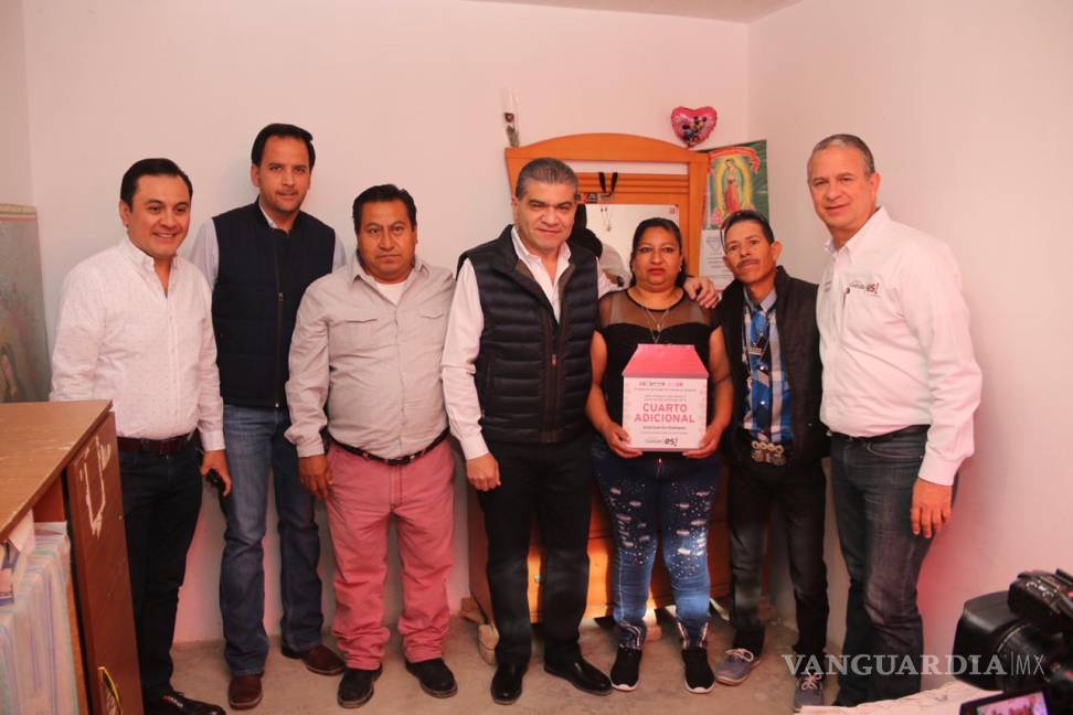 $!Riquelme entrega en Torreón 90 cuartos adicionales