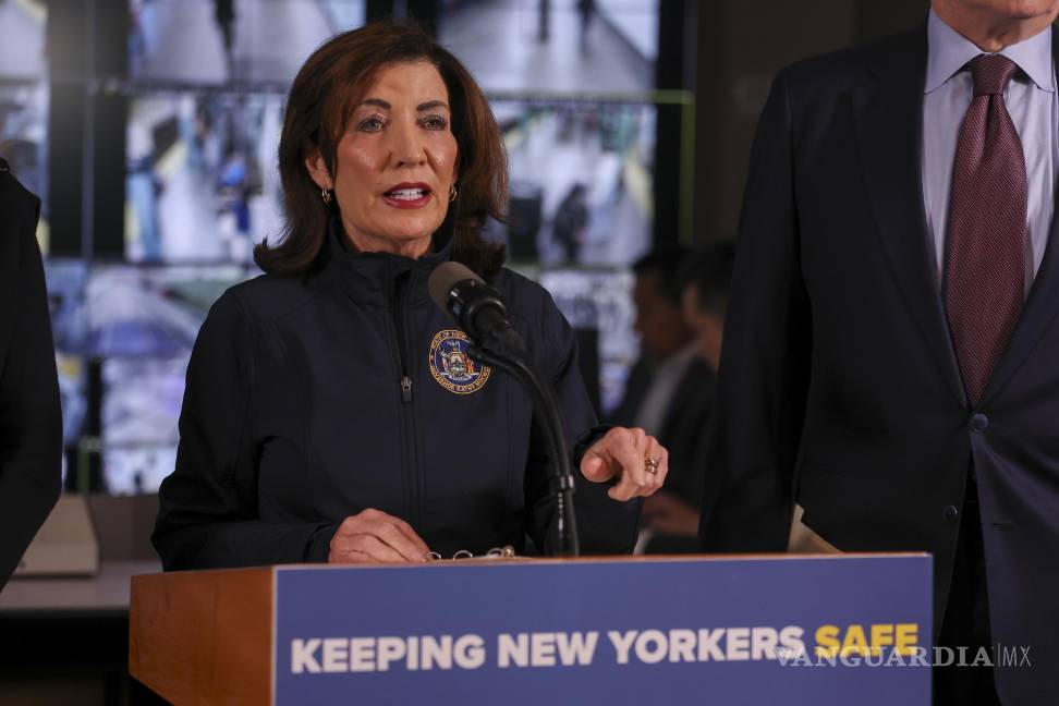 $!Tras un tiroteo en 2022 un hombre armado matara a 10 personas en Buffalo, la gobernadora Kathy Hochul ordenó la creara de planes para detener la siguiente amenaza.