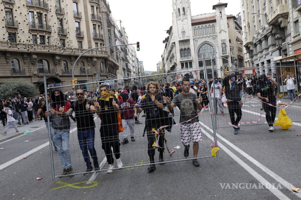 $!Miles de independentistas colapsan Cataluña con huelga general y manifestaciones