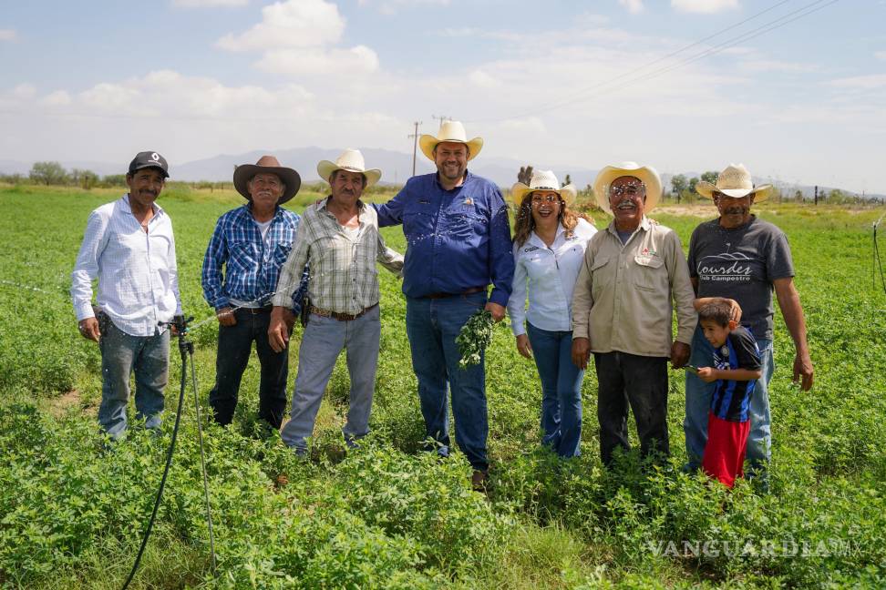 $!Con la instalación de la bomba sumergible, las familias del ejido tendrán garantizado el abasto de agua.
