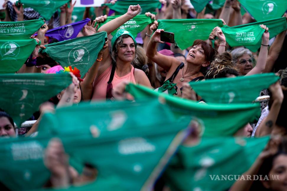 Mujeres alzan su voz en todo el para defender sus derechos y contra la violencia y la impunidad (fotos)