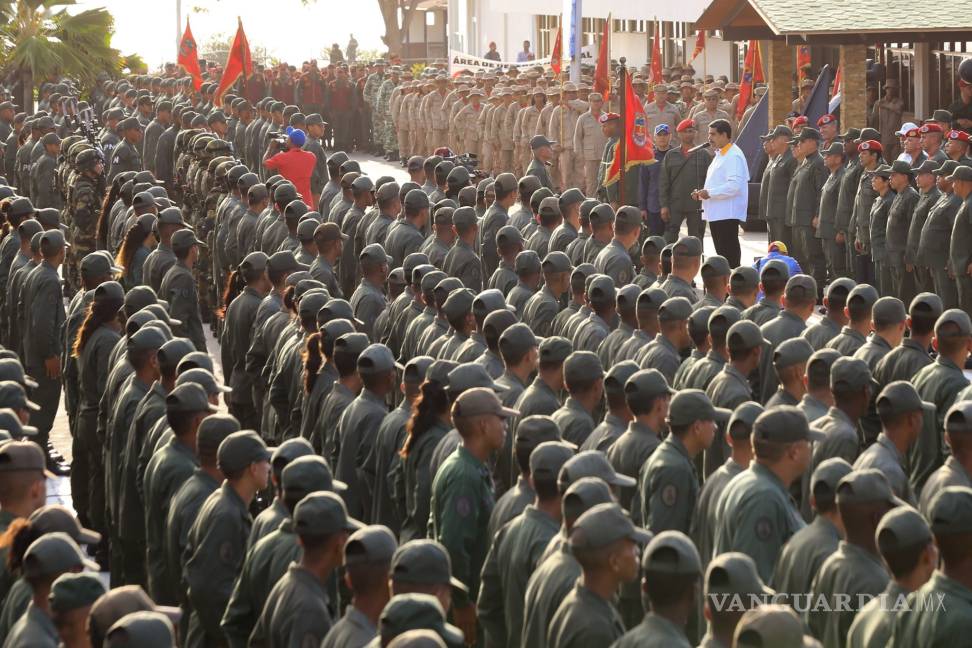 $!General cercano a Hugo Chávez pide a militares desconocer a Maduro