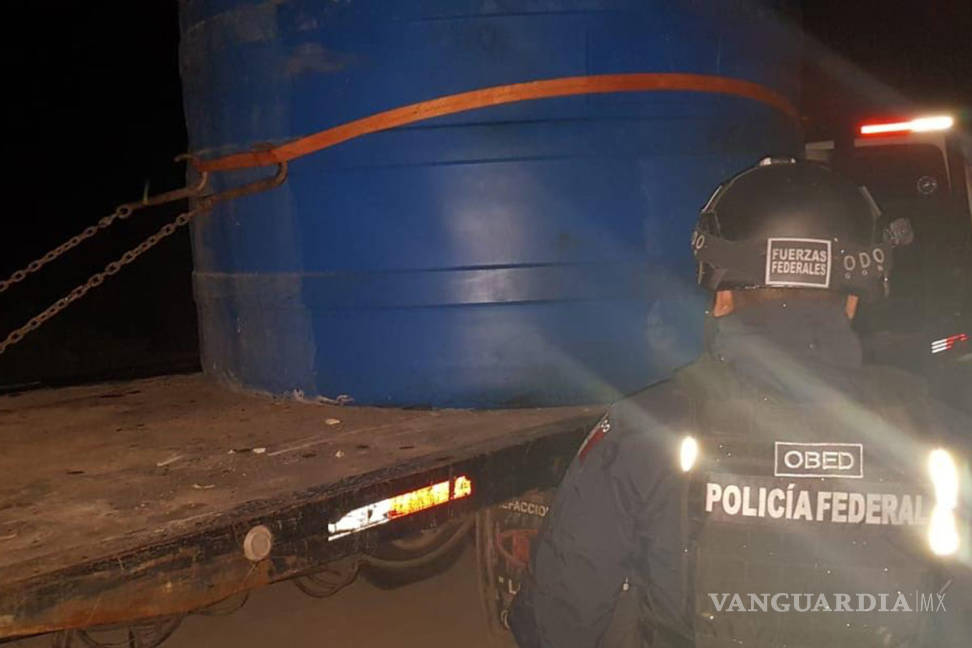 $!Hallan en Hidalgo contenedores enterrados con 33 mil litros de combustible