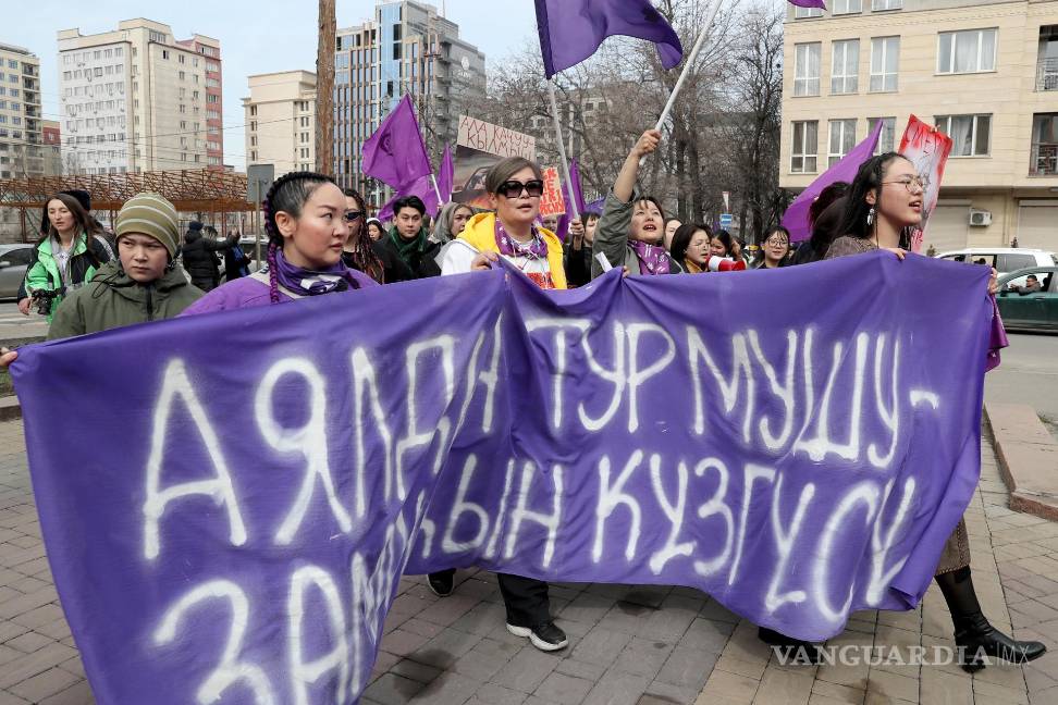 Mujeres alzan su voz en todo el para defender sus derechos y contra la violencia y la impunidad (fotos)