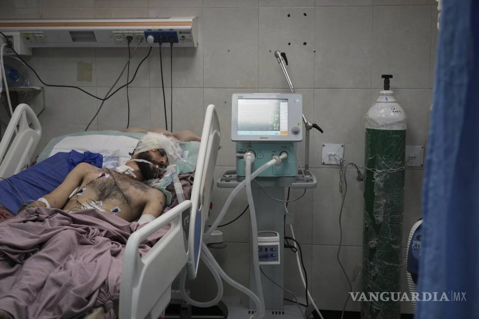 $!Dos de los últimos hospitales en funcionamiento en el norte de Gaza han sido rodeados por tropas israelíes que impiden que nadie entre o salga de las instalaciones.