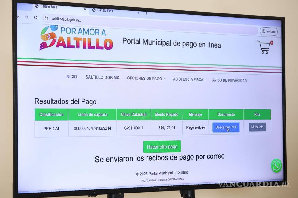 $!El alcalde Javier Díaz realizó su pago, llevándole tres minutos.