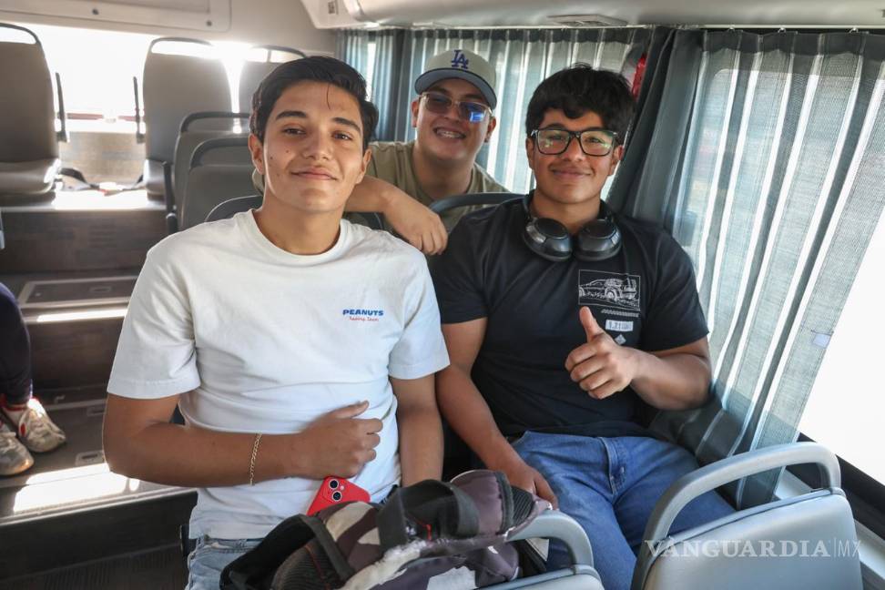 $!Estudiantes como Ángel Rafael Morales y Carlos González recorrieron las rutas y reconocieron su comodidad y eficiencia, además del impacto económico positivo.