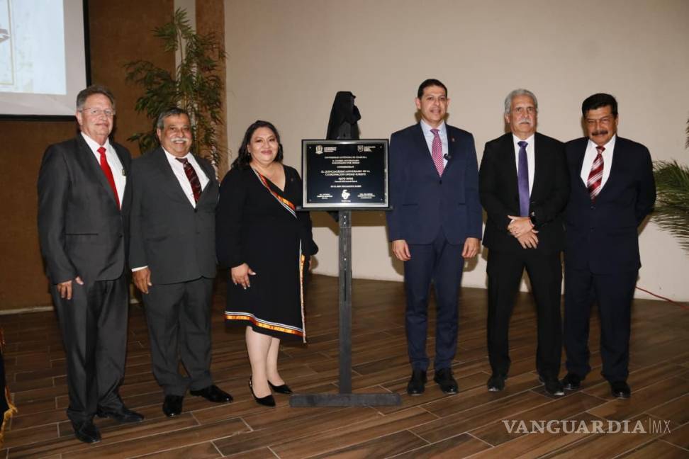 $!Se develó una placa conmemorativa y se inauguró una Galería de Excoordinadores como parte del evento.