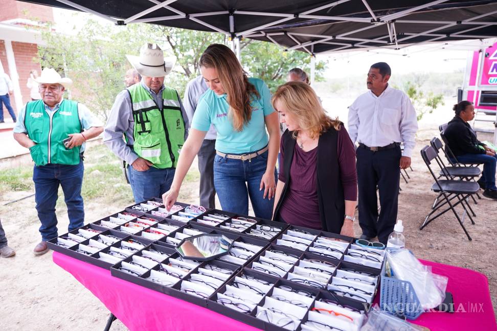 $!Luly López Naranjo agradeció el respaldo del alcalde Javier Díaz González para llevar programas educativos y de apoyo a quienes más lo necesitan.