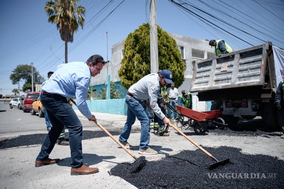 $!El programa “Aquí Andamos” ha permitido atender más de 29 mil baches en lo que va del año en diversos sectores de Saltillo.