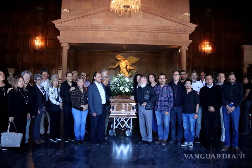 Desde el Teatro Fernando Soler despiden al actor René Gil Morales