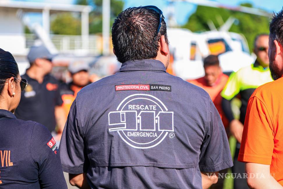 Reciben afectados de Pánuco, Veracruz, ayuda humanitaria de Nuevo León