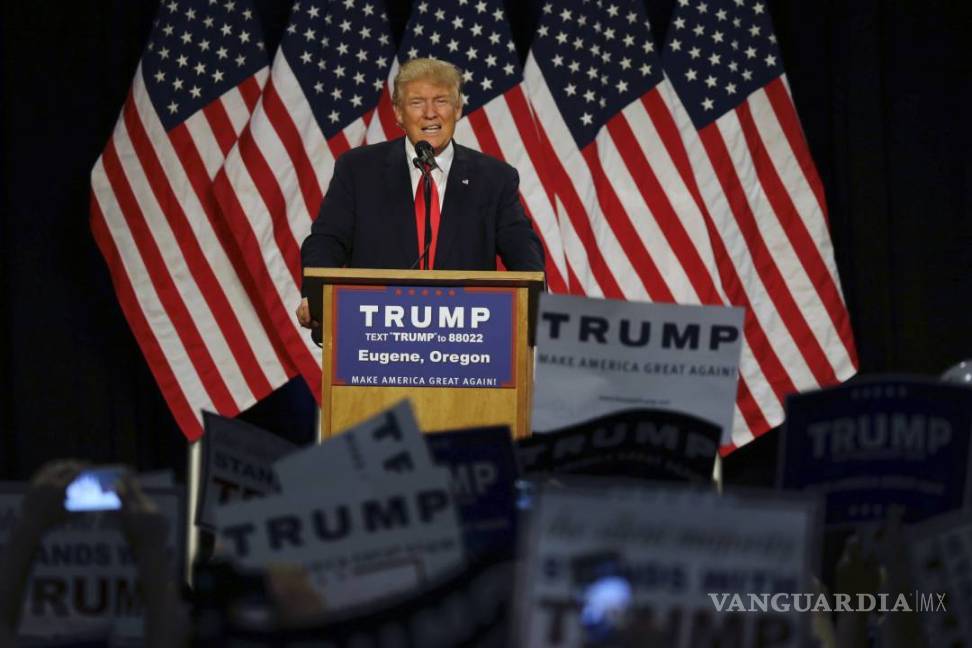 Donald Trump, un rey usando Twitter pero también a la prensa tradicional