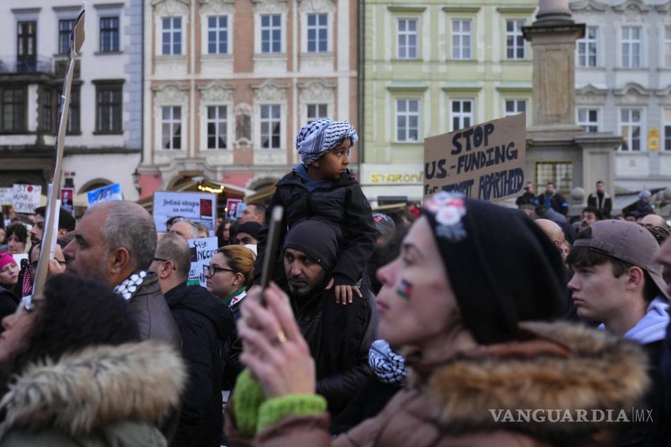 Estas son las imágenes de las protestas en varias ciudades del mundo tras el bombardeo al hospital Al Ahli en Gaza
