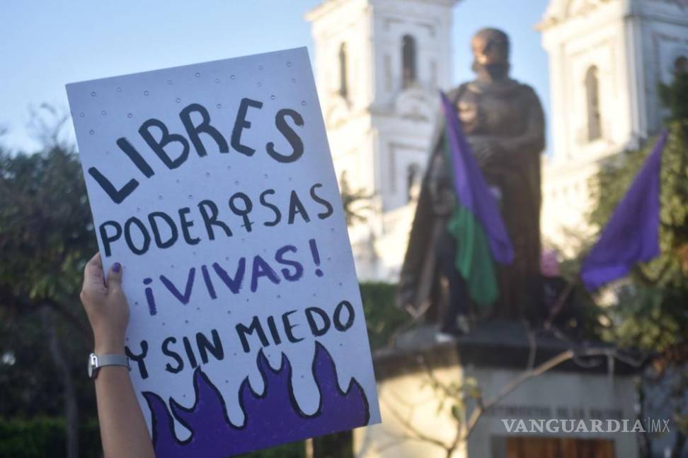 8M: Entre el dolor y la rabia con el grito de “Ni una más” miles de mujeres toman las calles en México (fotos)