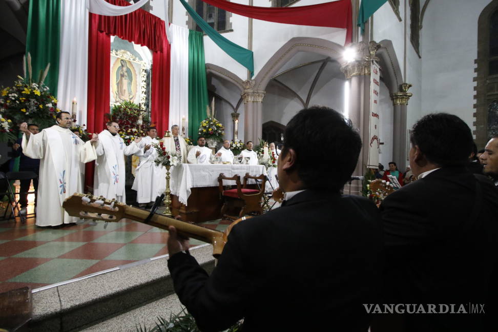 $!Miles acuden a celebrar a la Virgen de Guadalupe