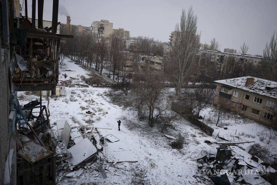 $!Daños causados por un bombardeo ruso en Kostiantynivka, este de Ucrania, 24 de febrero de 2025.
