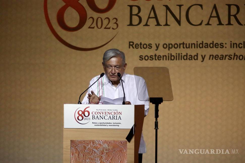 $!MEX9885El presidente de México, Andrés Manuel López Obrador, durante su discurso en la inauguración de la 86 Convención Bancaria.