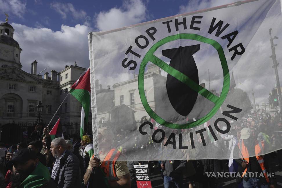 Estas son las imágenes de las protestas en varias ciudades del mundo tras el bombardeo al hospital Al Ahli en Gaza