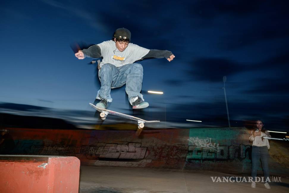 $!La plaza Mirasierra Spurs fue rehabilitada con apoyo del jugador de la NBA Harrison Barnes y el respaldo del Gobierno del Estado.