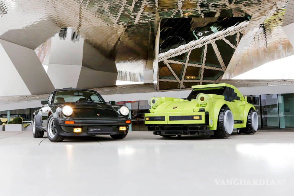 $!Lego deja un 911 a escala en el museo de Porsche