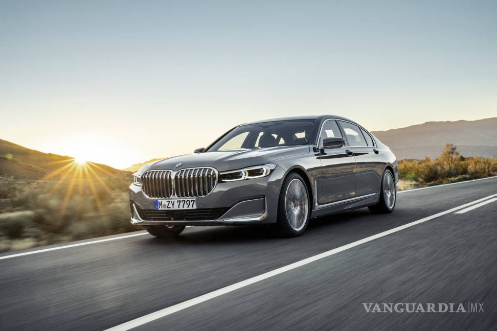 $!BMW Serie 7 2020, más potente, tecnológico y con más parrilla
