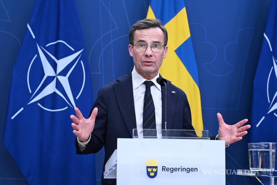 $!El Primer Ministro sueco, Ulf Kristersson, en una conferencia de prensa con el Secretario General de la OTAN (no en la imagen) en Estocolmo, Suecia.