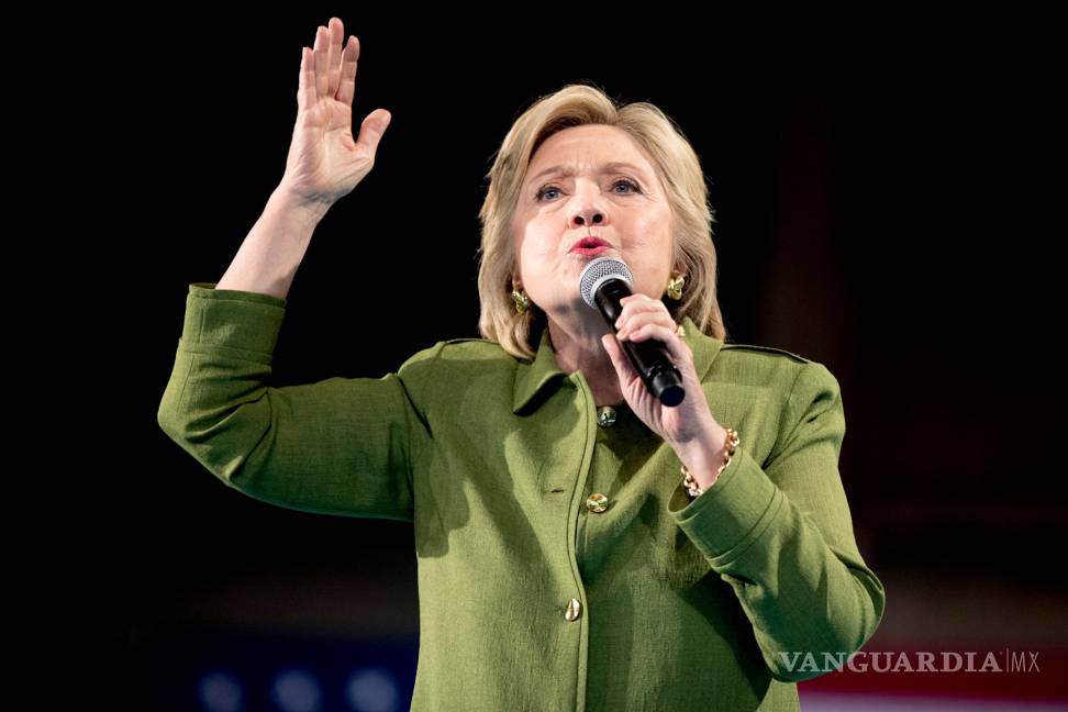 Hillary Clinton se convierte en la primera mujer candidata a la Presidencia de EU