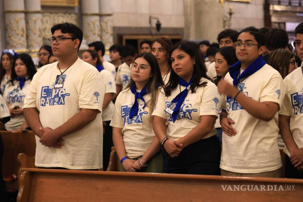 $!El Obispo subrayó la urgencia de contrarrestar la desesperación y el desánimo que pueden surgir de experiencias negativas en las relaciones personales o en la sociedad