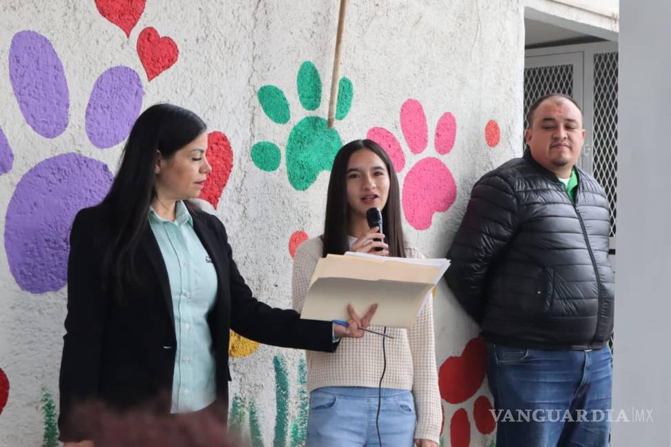 $!Isabella Sofía Valdés, adoptante de un perrito, afirmó que el nuevo quirófano representa “segundas oportunidades” para más mascotas.