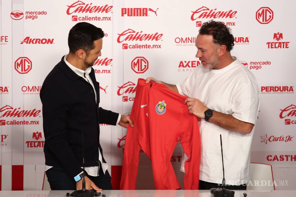 Gabriel Milito asegura que él será fiel a las Chivas hasta donde tope, no como otros que lo dejaron tirado