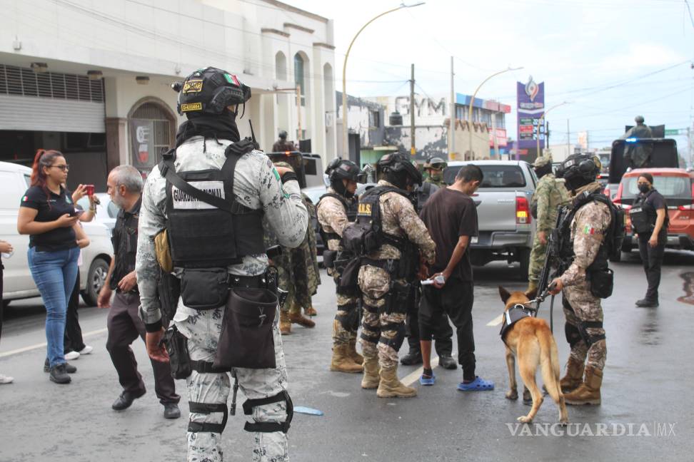 Catean dos casas en el Centro de Saltillo; detienen a presunto narcomenudista