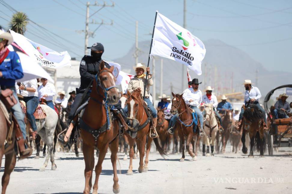 $!La tradicional cabalgata del sábado, que llegará a la Arena 8 Segundos, es uno de los eventos más esperados del festival.