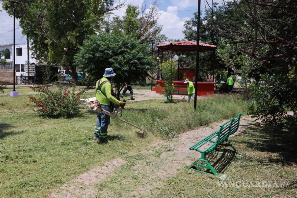 $!En la colonia Oceanía se intervinieron plazas públicas con acciones de mantenimiento y retiro de basura acumulada.