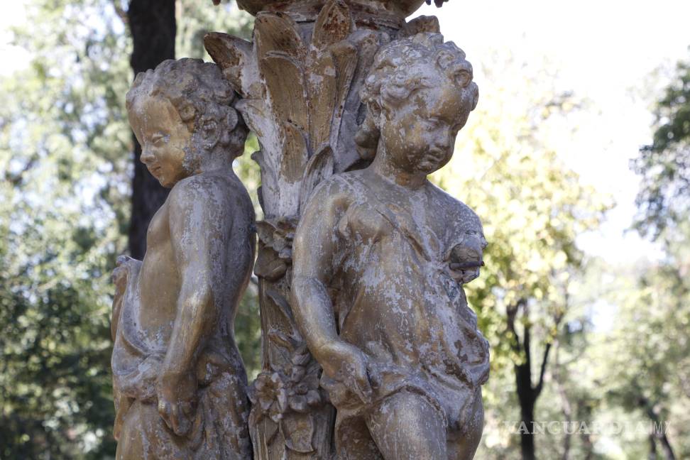 $!Algunas esculturas de la Alameda Zaragoza están en pésimas condiciones.