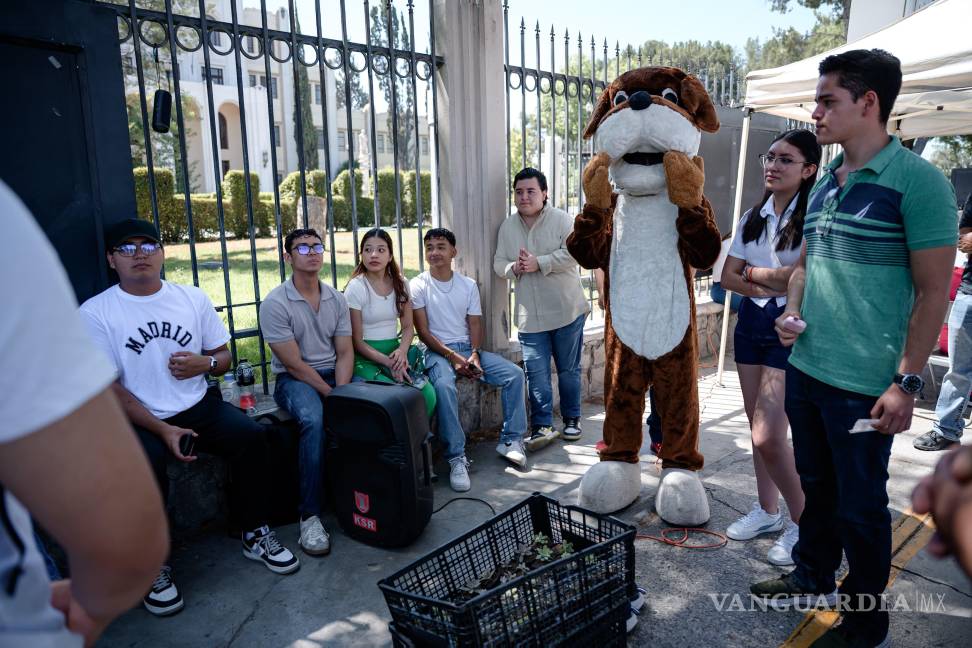$!Asistentes participaron con entusiasmo en las dinámicas del paseo dominical.