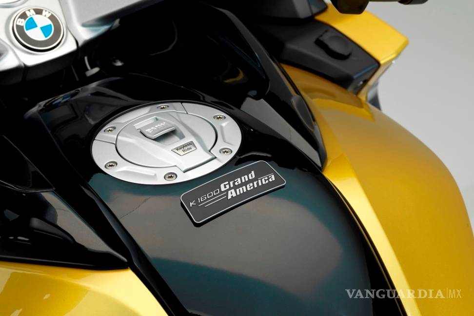 $!BMW presenta nueva moto para 'touring', K 1600 Grand America 2018