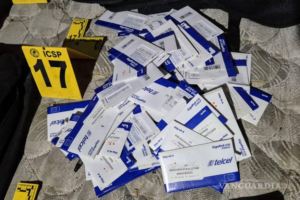 Catean inmueble tras asesinato de dos policías en Guadalupe, Nuevo León; encuentran armas, cartuchos y chips