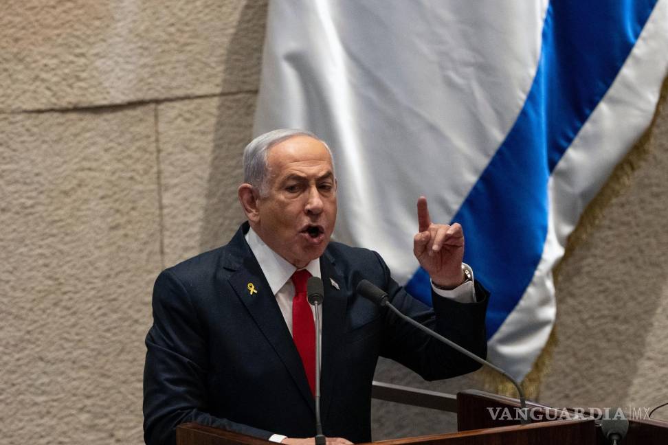 $!El primer ministro de Israel, Benjamin Netanyahu, se dirige a los legisladores en el Knesset, el parlamento israelí, en Jerusalén.