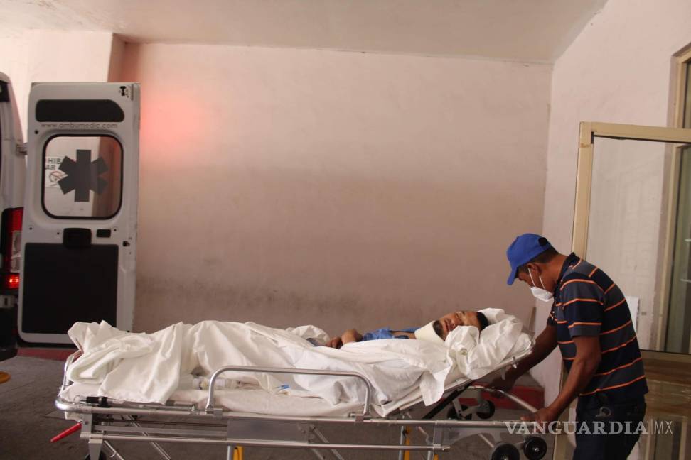 Hombre apedrea domicilio en Parras, Coahuila; en respuesta, lo golpean con un bate