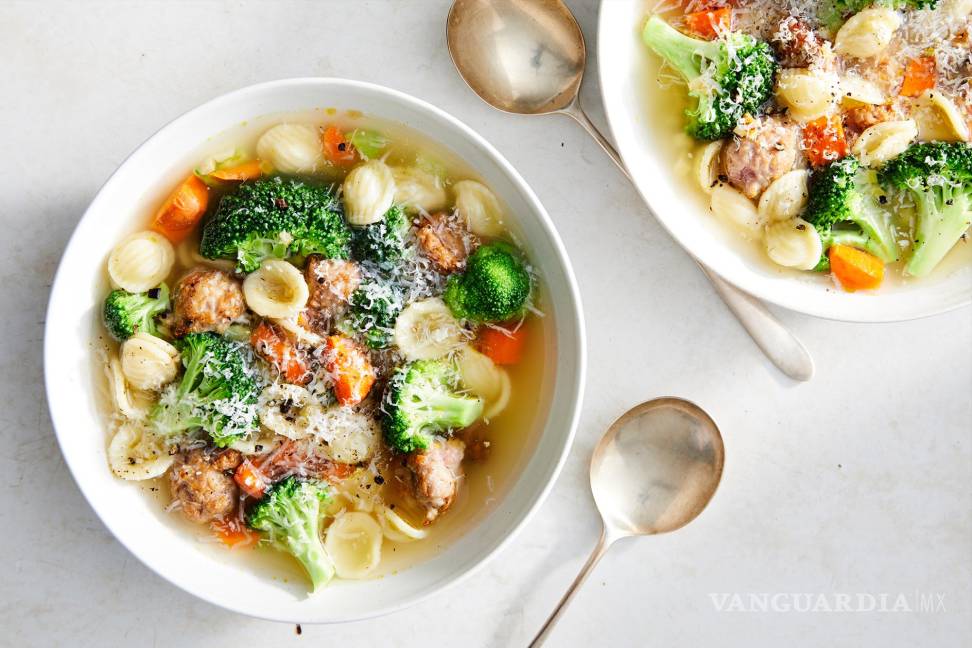 $!Para la pasta, las pequeñas albóndigas encajan perfectamente en las orecchiette, pero puedes usar tu forma favorita.