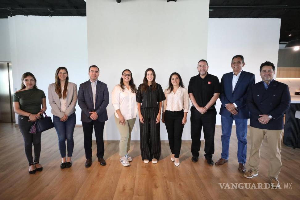 $!Además de autoridades estatales, empresarios participaron en esta reunión inicial.