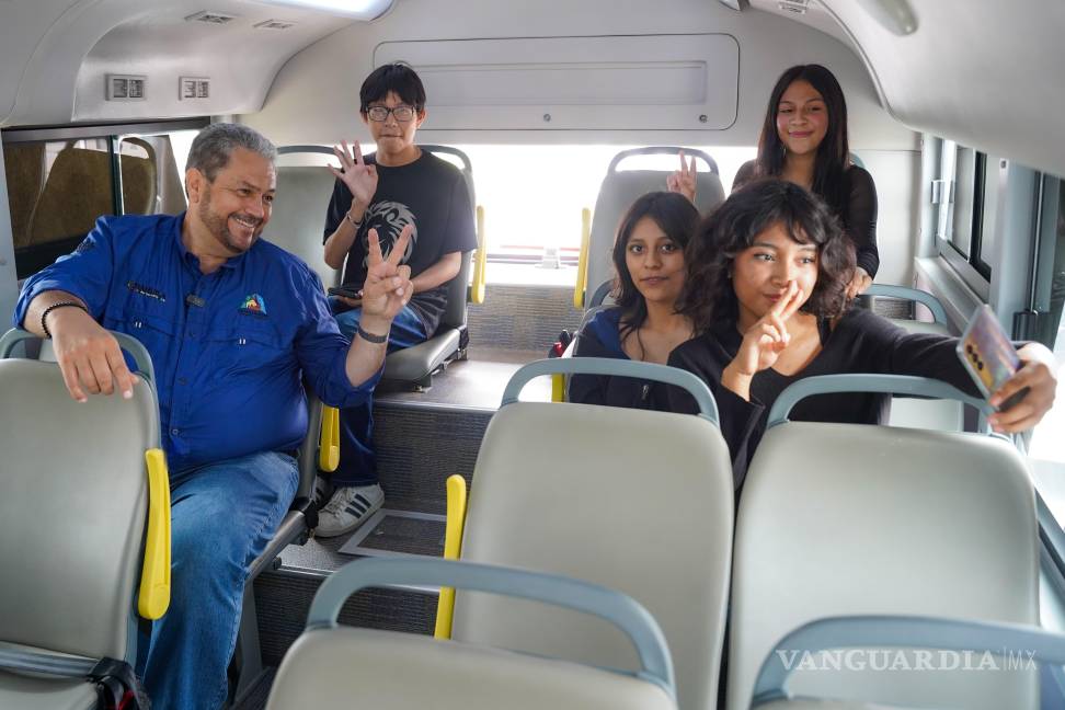 $!La modernización del transporte y la salud en Ramos Arizpe responde a un modelo de gobierno con planeación anticipada y sentido social.