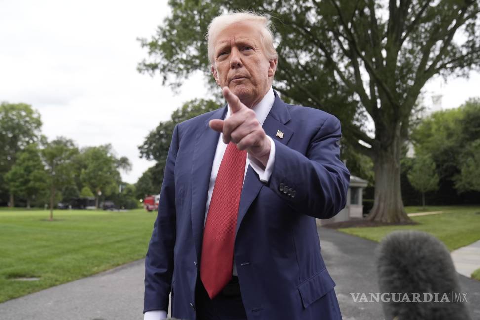 $!Donald Tump, presidente de Estados Unidos, intensifica sus críticas hacia los magistrados federales que han bloqueado parte de su agenda.