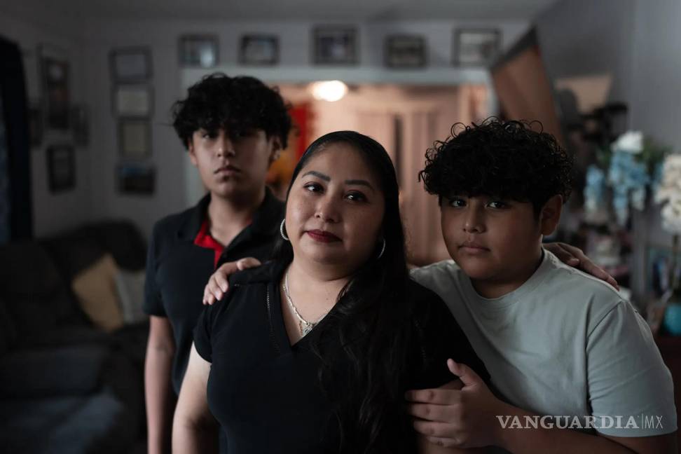 $!En el condado de Westchester, Nueva York, María Priego esta a 4000 kilómetros de Juárez, su marido. Ella ha batallado para mantener a flote a su familia.