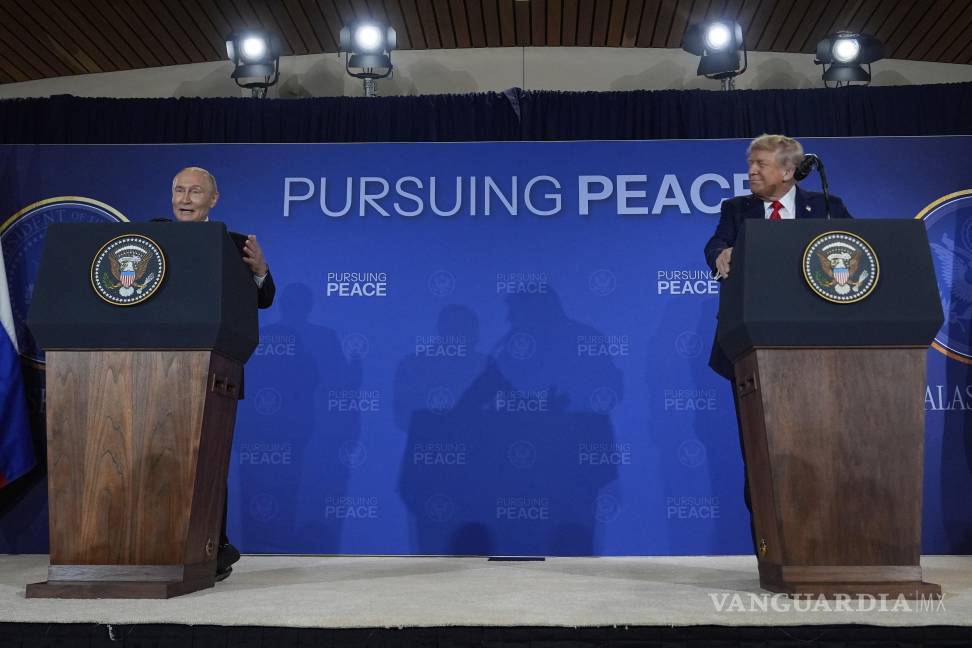 $!En Europa, la cumbre fue vista como un gran golpe diplomático para Putin, quien ha estado ansioso por salir del aislamiento geopolítico.