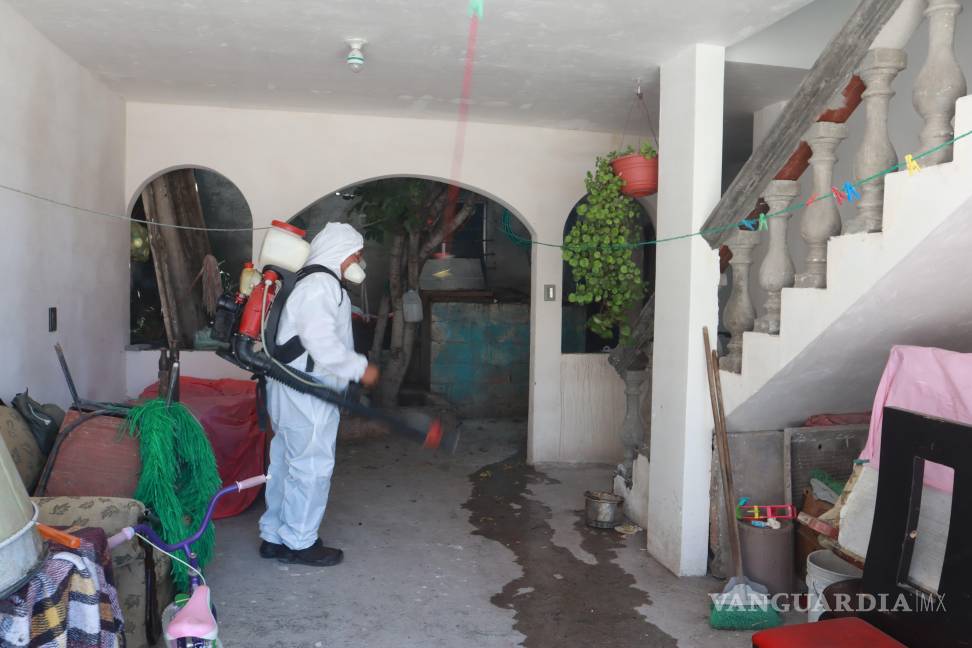$!La campaña de prevención se extiende a otras colonias con alto riesgo de rickettsia y dengue.