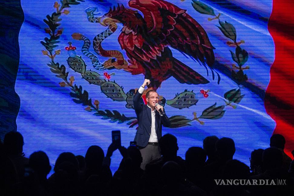 Ricardo Anaya critica a Fox y Calderón